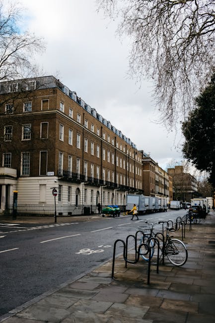 Bayswater Road moving service access tips near Kensington Gardens